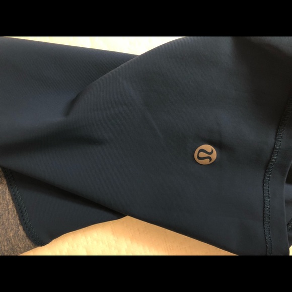 Lululemon crop leggings - Picture 4 of 4